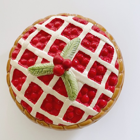 Vintage Other - Cherry Pie Dish 🍒